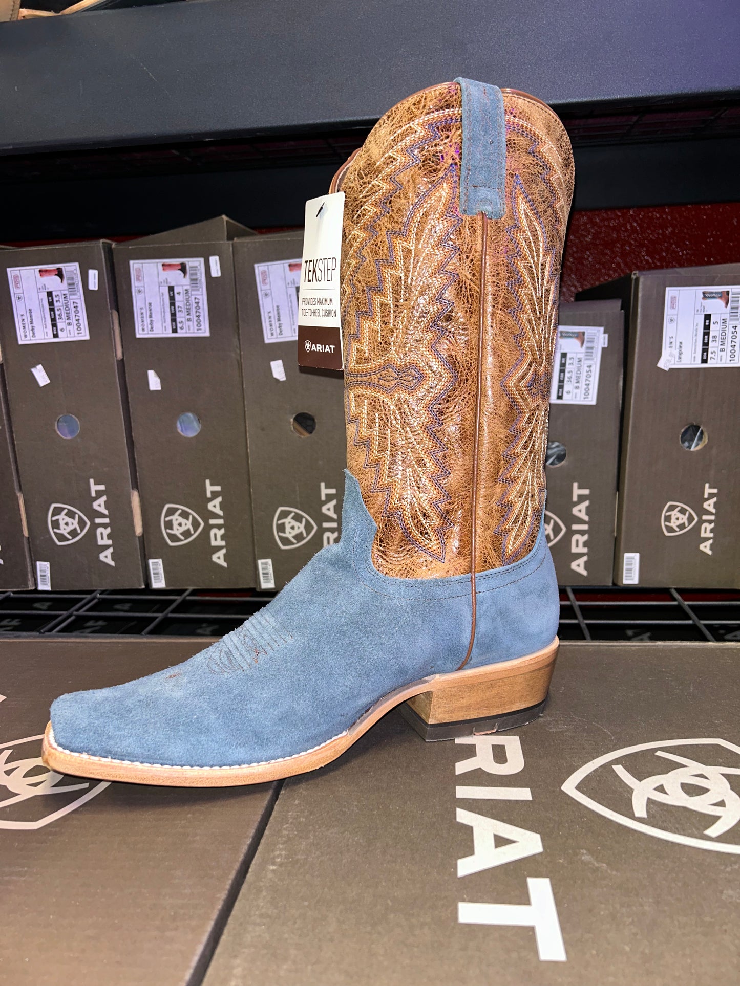 Men's Ariat Futurity Showman Navy Roughout Boot