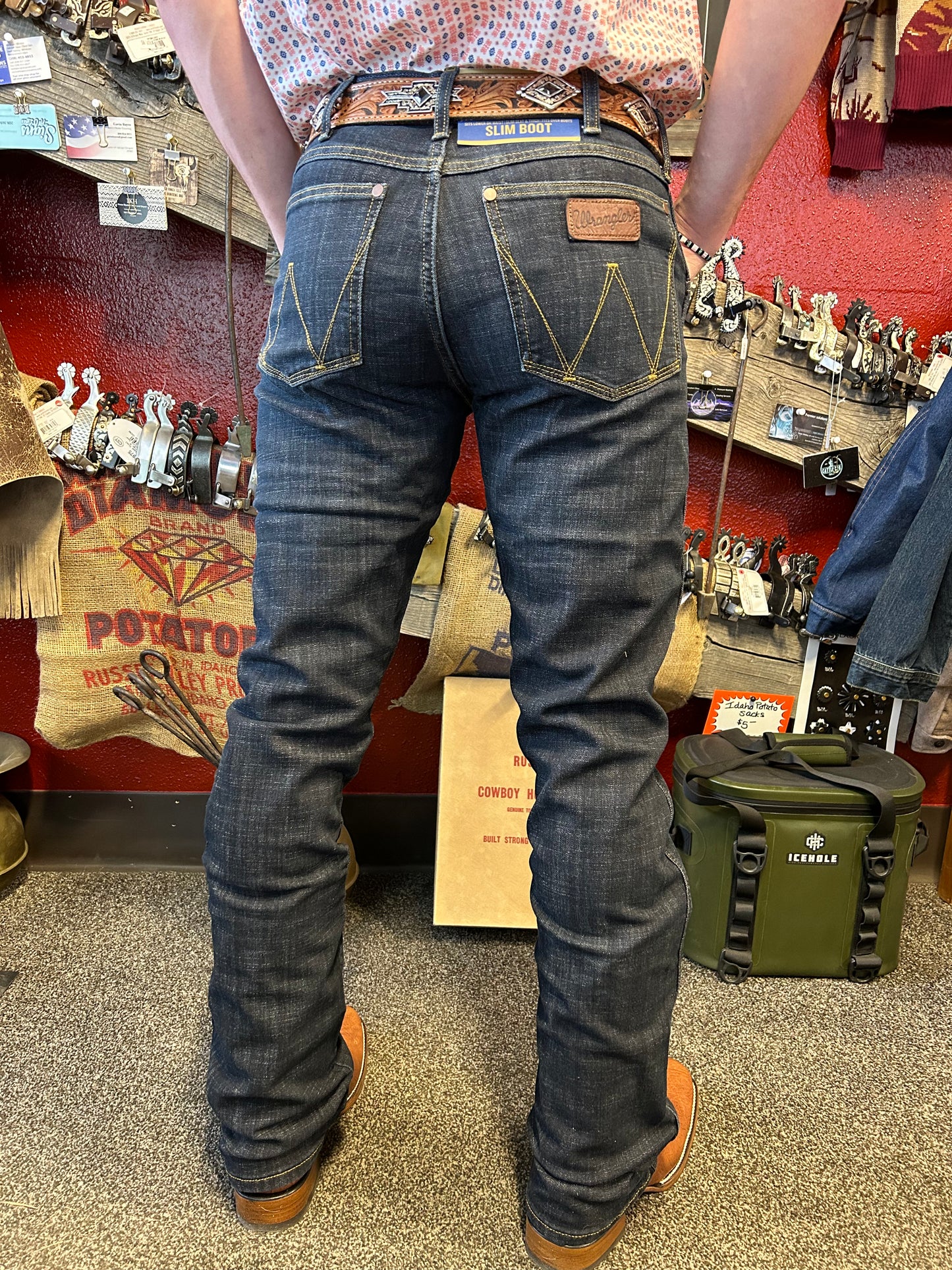 Wrangler Men's Retro Slim Boot Jeans